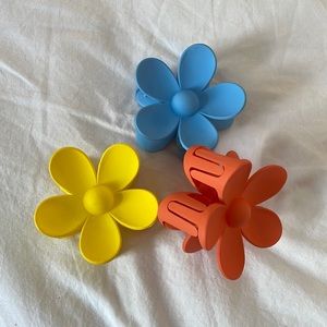 set of 3 hair clips